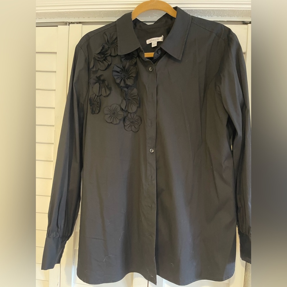 Chico's Black Button-Down Shirt with Floral Appliqué size 3.5